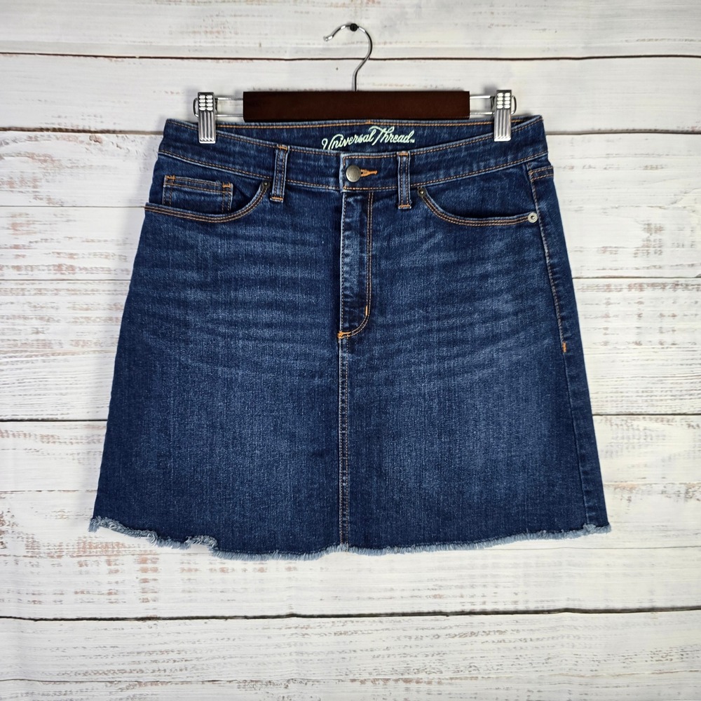 Universal Thread Denim Mini Skirt Size 6/28 Dark Wash Raw Hem Casual Y2K